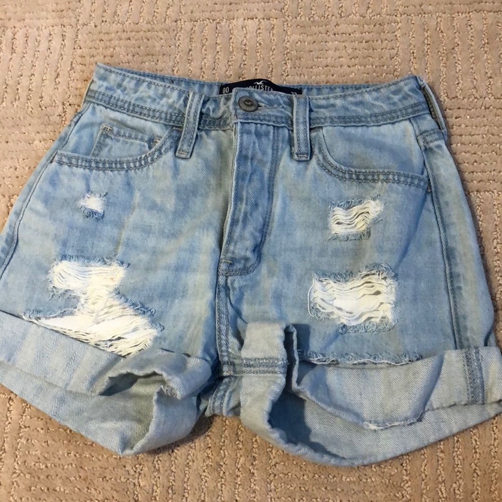 hollister high rise mom short 3”
